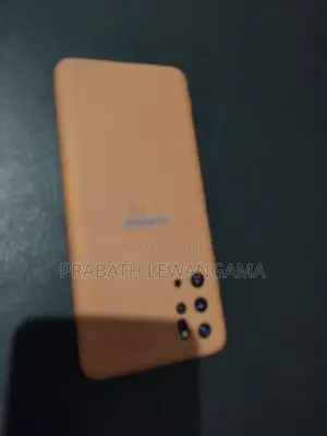 Samsung Galaxy S20+ (Used)
