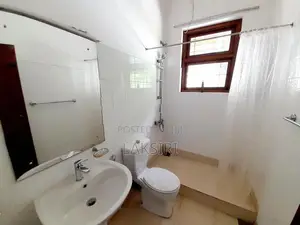 Semi Furnished 1st Floor House Rent Nawala Gunasekara Garden Koswathth