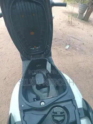 Suzuki Burgman 2020