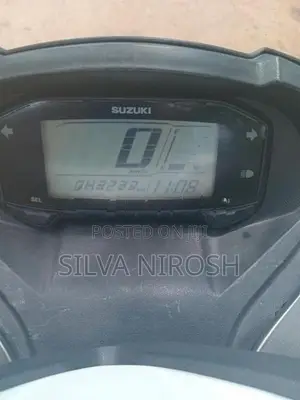 Suzuki Burgman 2020