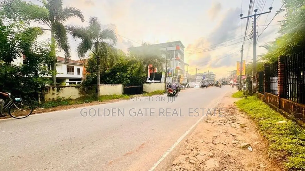 Yakkala City Limit Valuable Commercial Land for Sale