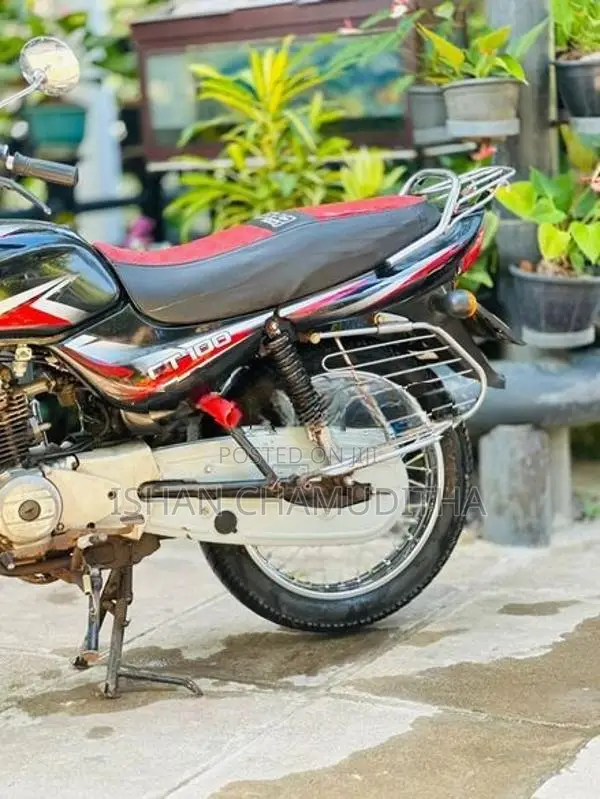 Bajaj CT100 2012