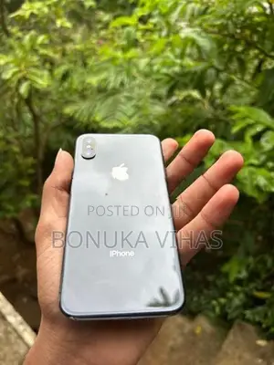 Apple iPhone X (Used)