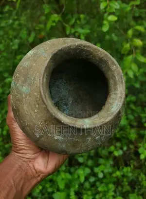 பழமையான பித்தளை செம்பு