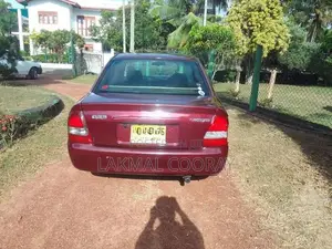 Mazda Familia 1999