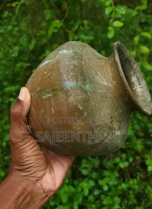 பழமையான பித்தளை செம்பு