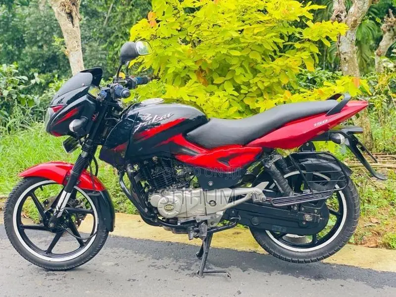 Bajaj Pulsar 150 2016