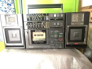 Sony CFS 9000 Boom box