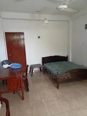 Ensuite Room -Nugegoda Town Suburb