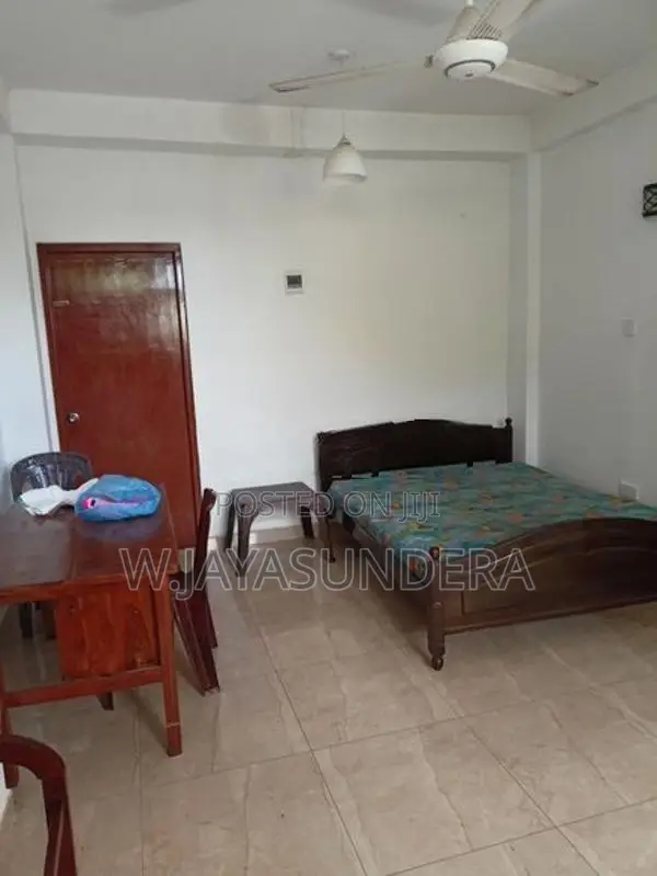 Ensuite Room -Nugegoda Town Suburb