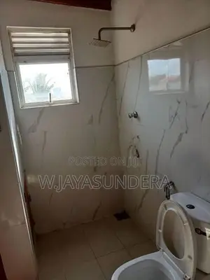 Ensuite Room -Nugegoda Town Suburb
