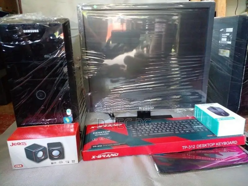 CORE i5 4th 4590 3.30 Ghz / 19" LED Screen with Full Set
