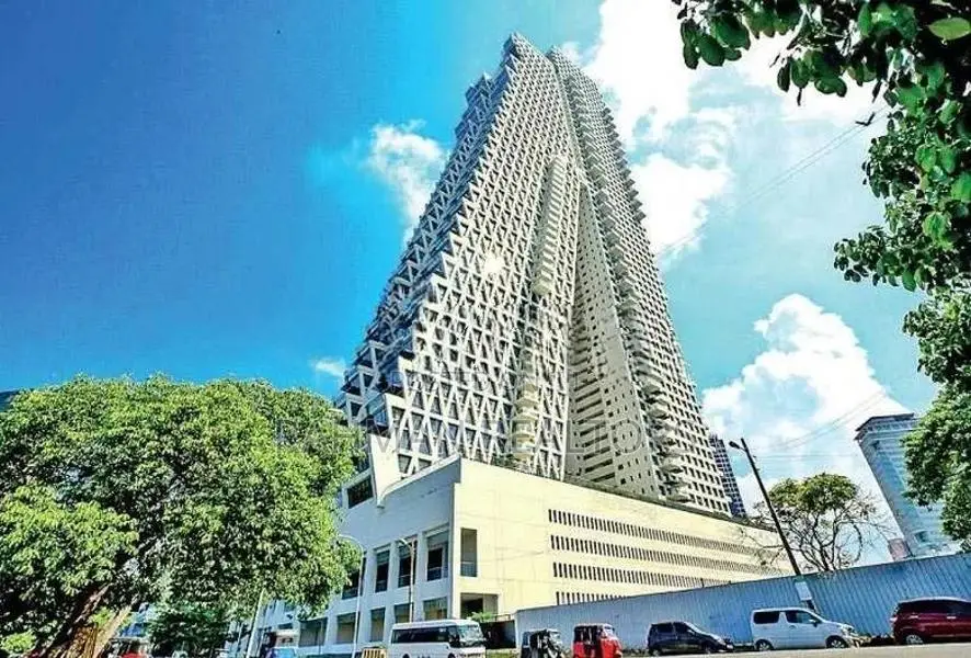 Ultra-luxury Brand New Spacious Penthouse for Sale at Altair, Colombo 