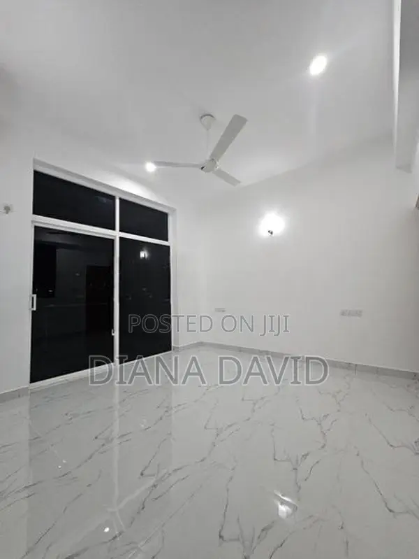 Super Luxury Brand New Apartment for Sale Kollupitiya