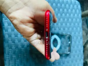 Apple iPhone SE (Used)