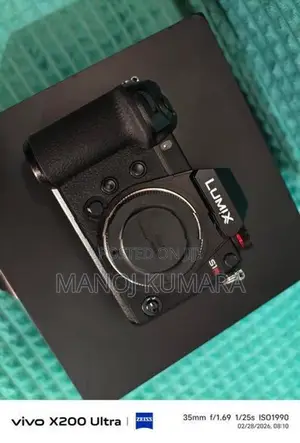 Panasonic S1R 47MP Mirrorless Camera