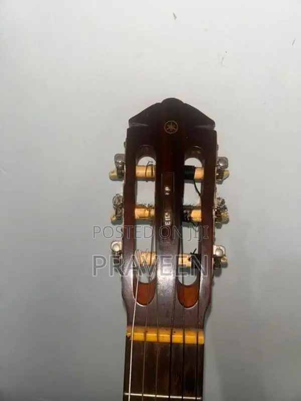 Yamaha Classic Guitar