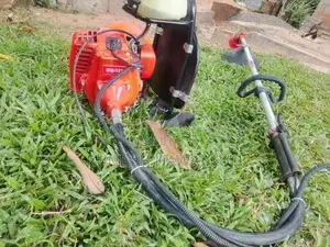 තණකොළ කපන මැෂින්