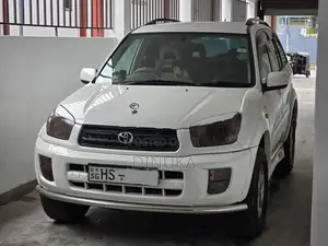 Toyota RAV4 J 2003