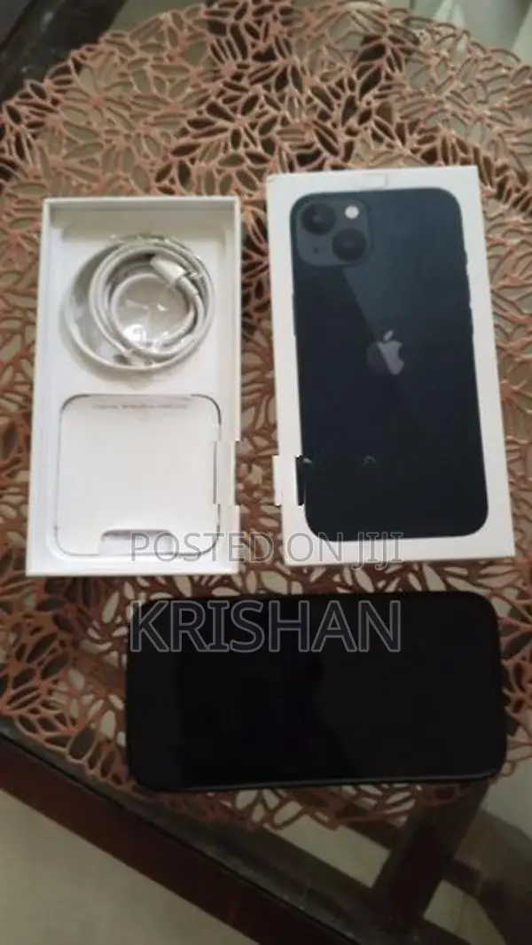 Apple iPhone 13 (Used)