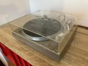 Pioneer Turntable