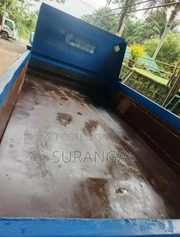 Mitsubishi Canter Tipper 2000