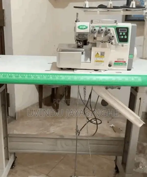 Zoje Overlock Machine