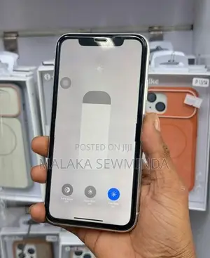 Apple iPhone XR 128GB (Used)