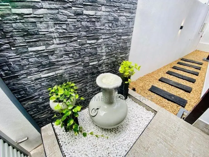 Brand New House for Sale Athurugiriya