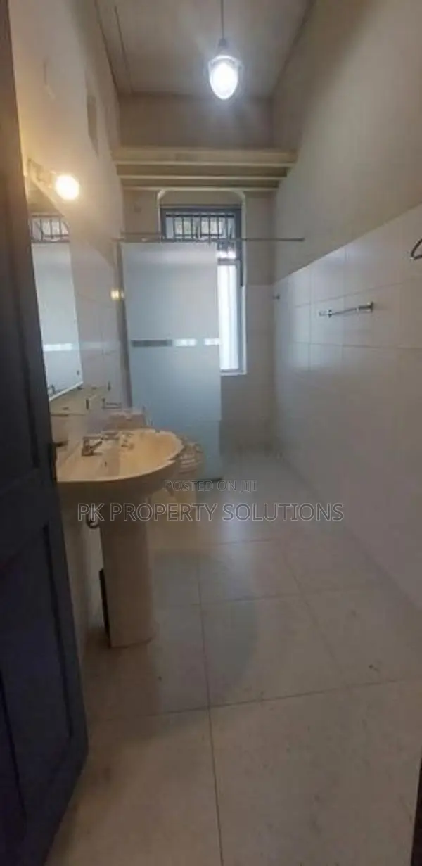 Apartment for Rent in Colombo 05 ( File No 3234 A)