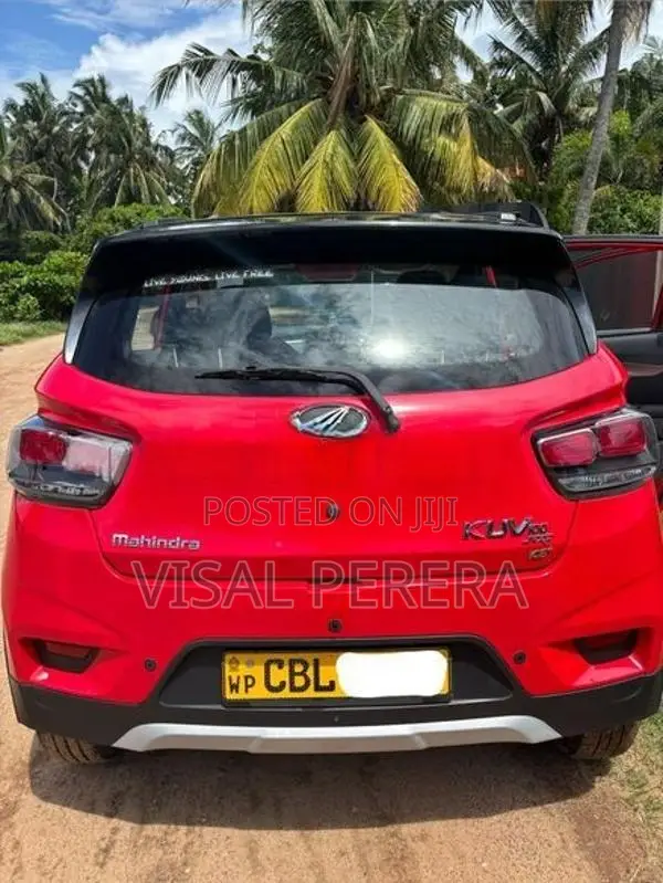 Mahindra KUV 100 2021