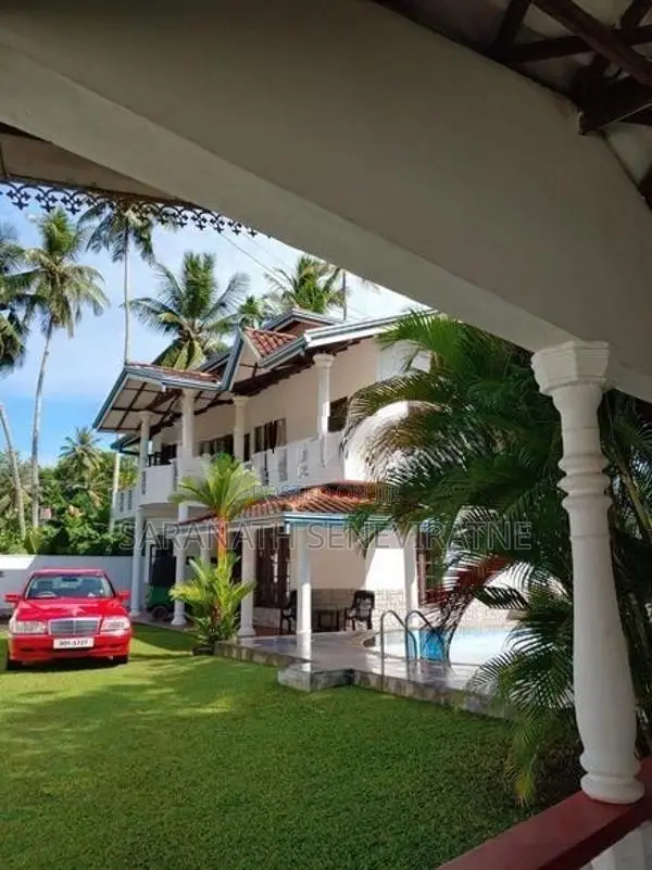 Villa Type Luxury House with Swimming Pool Ambalangoda Galle