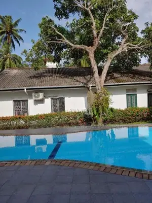 Villa Type Luxury House with Swimming Pool Ambalangoda Galle