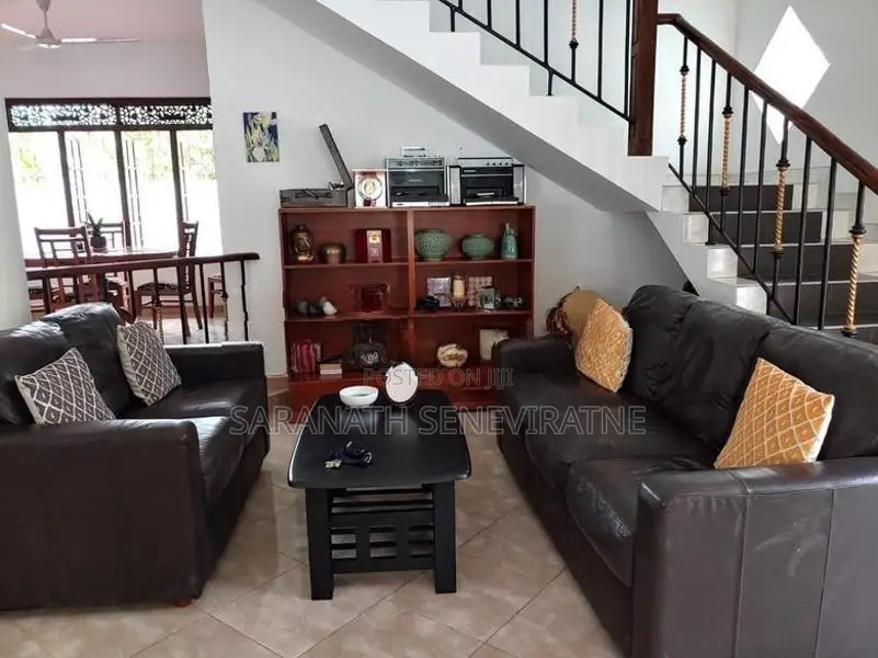 Villa Type Luxury House with Swimming Pool Ambalangoda Galle