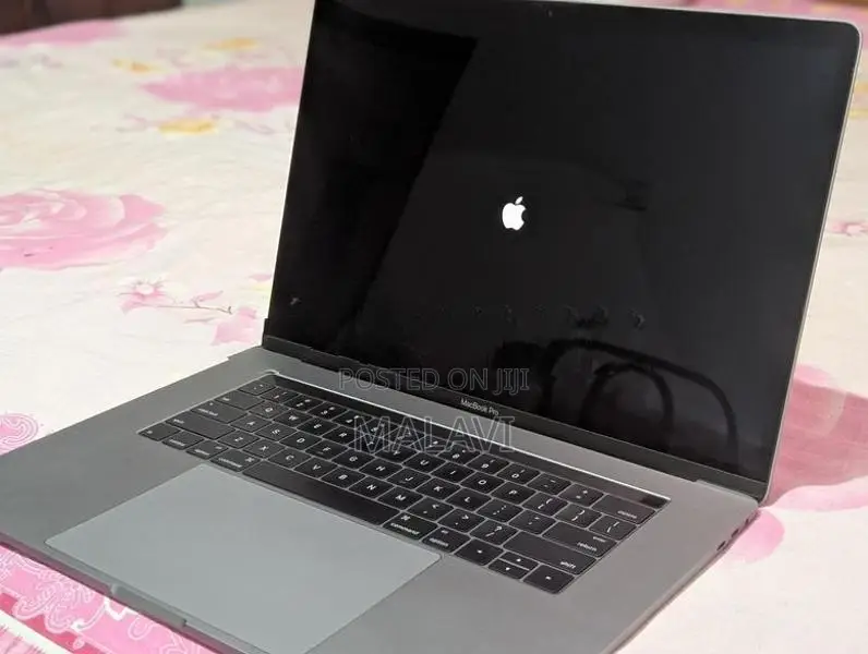 Apple MacBook Pro