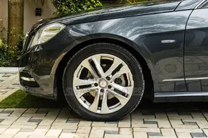 Mercedes Benz E200 2011