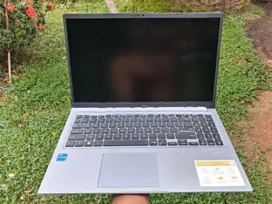Asus Vivobook i3 12th Gen
