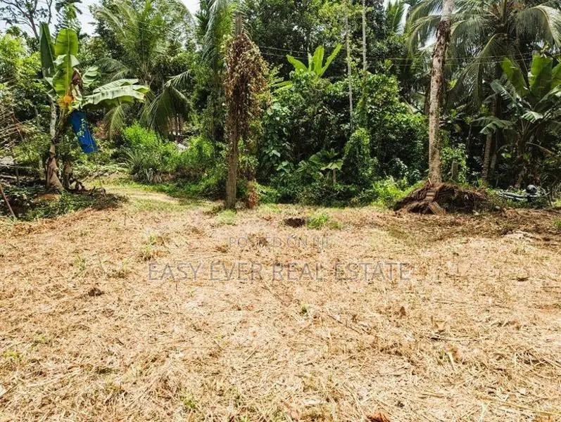 කඩවත – ඉඹුල්ගොඩින් සුපිරි බිම් කොටස්