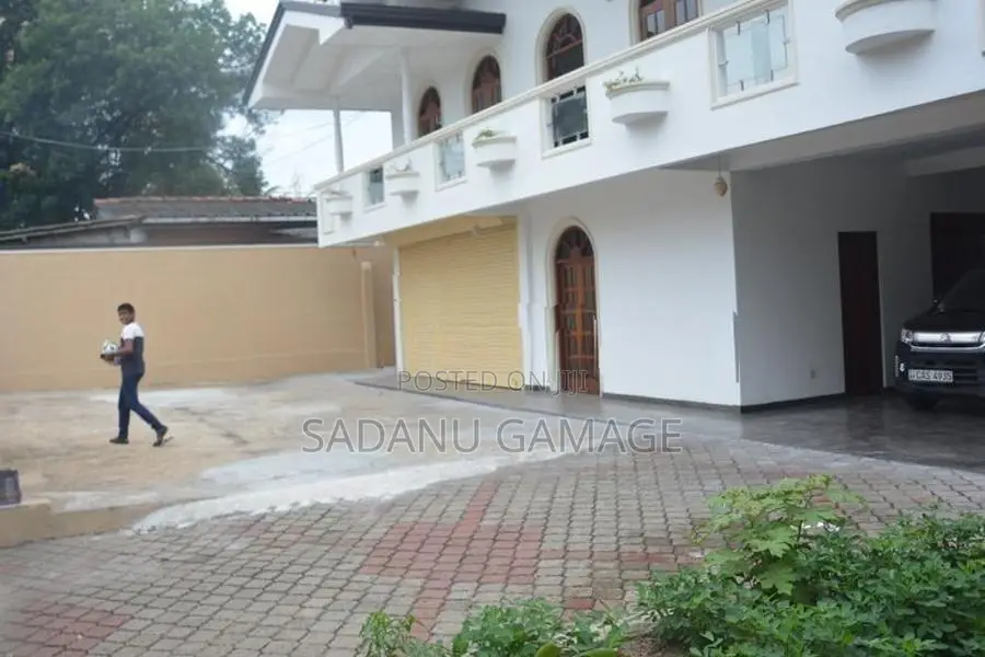 Building for Sale – Maharagama
