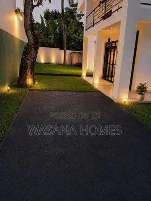 Top House for sale Piliyandala