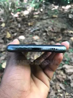 Apple iPhone 11 (Used)