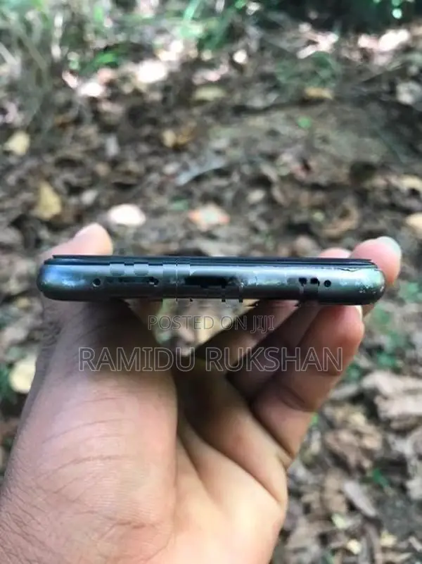 Apple iPhone 11 (Used)