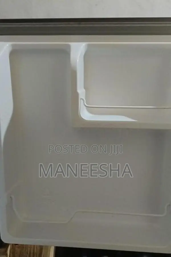 Hisense Mini Refrigerator