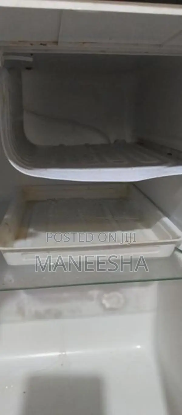 Hisense Mini Refrigerator