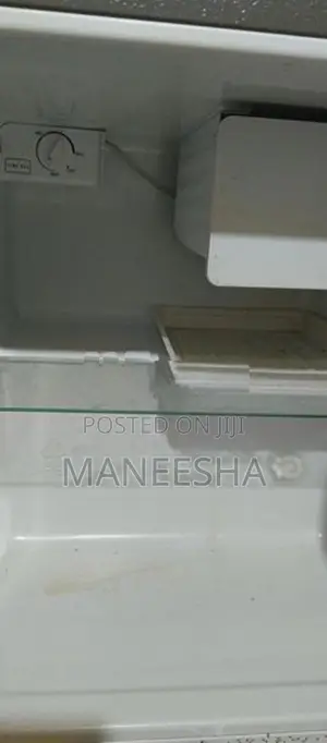 Hisense Mini Refrigerator