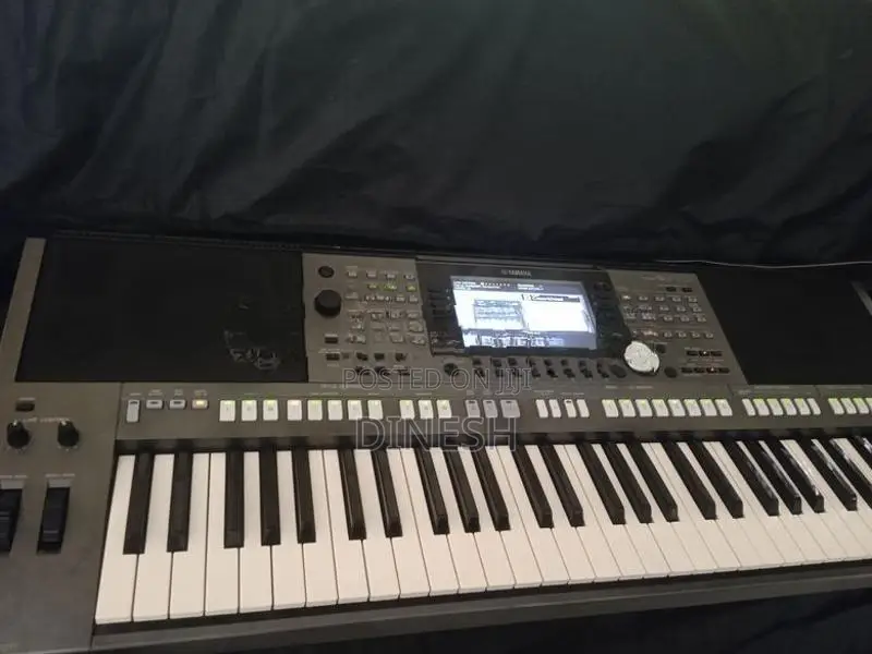 Yamaha PSR S970 Keyboard