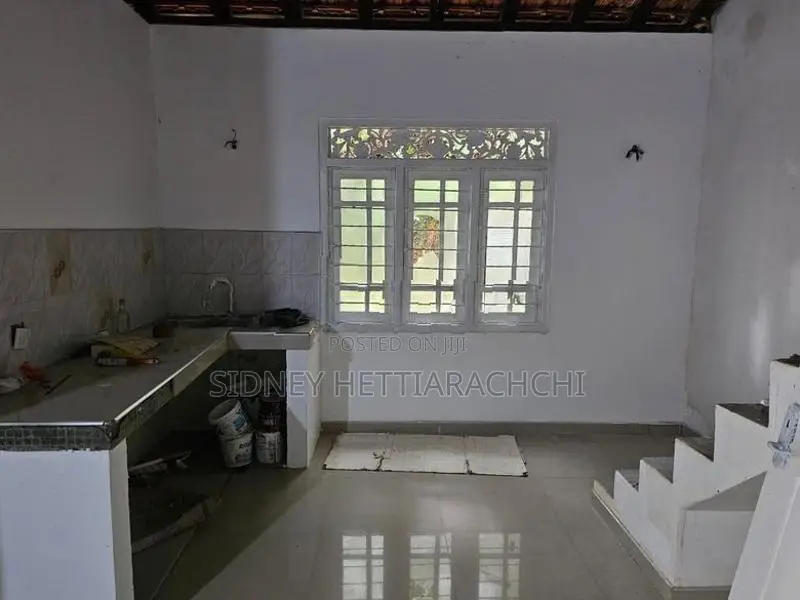 Valuable House with Land for Sale in Mirigama