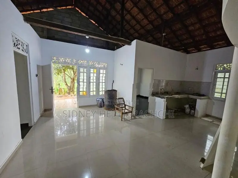 Valuable House with Land for Sale in Mirigama
