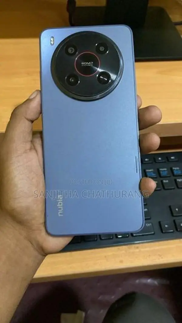 ZTE nubia V70 Max (Used)