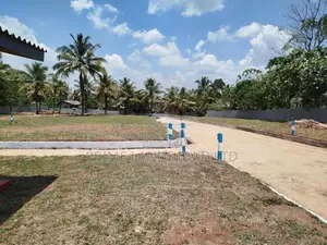 ගොඩගම හන්දියට ආසන්නව බිම් කොටස් විකිණීමට